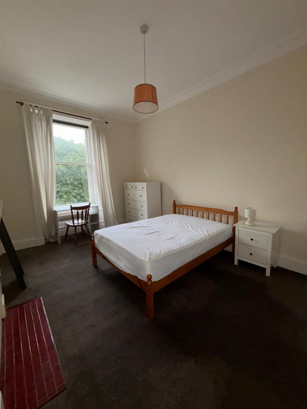 Flat Warrender Park Terrace in City of Edinburgh