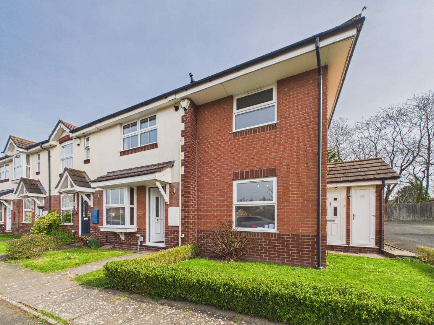 House Charterhouse Drive in Metropolitan Borough of Solihull