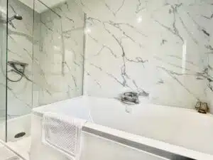 Flat Godstone Road in London