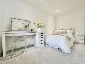 Flat Godstone Road in London