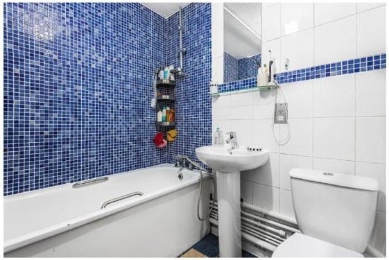 Flat Wilson Close in Greater London
