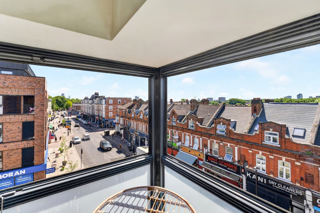 Flat West Green Road in Greater London