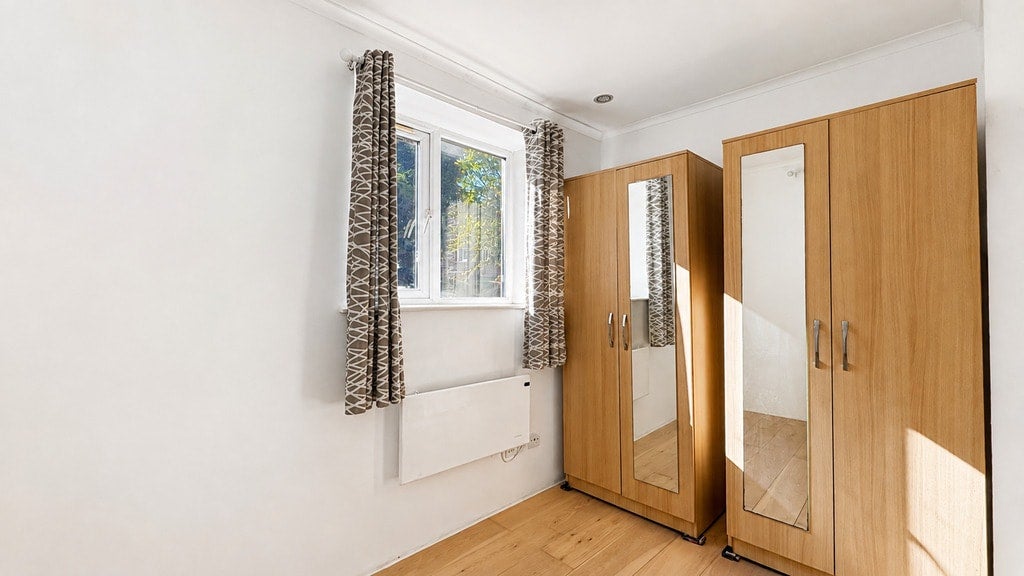 Flat Stansfeld Road in Greater London