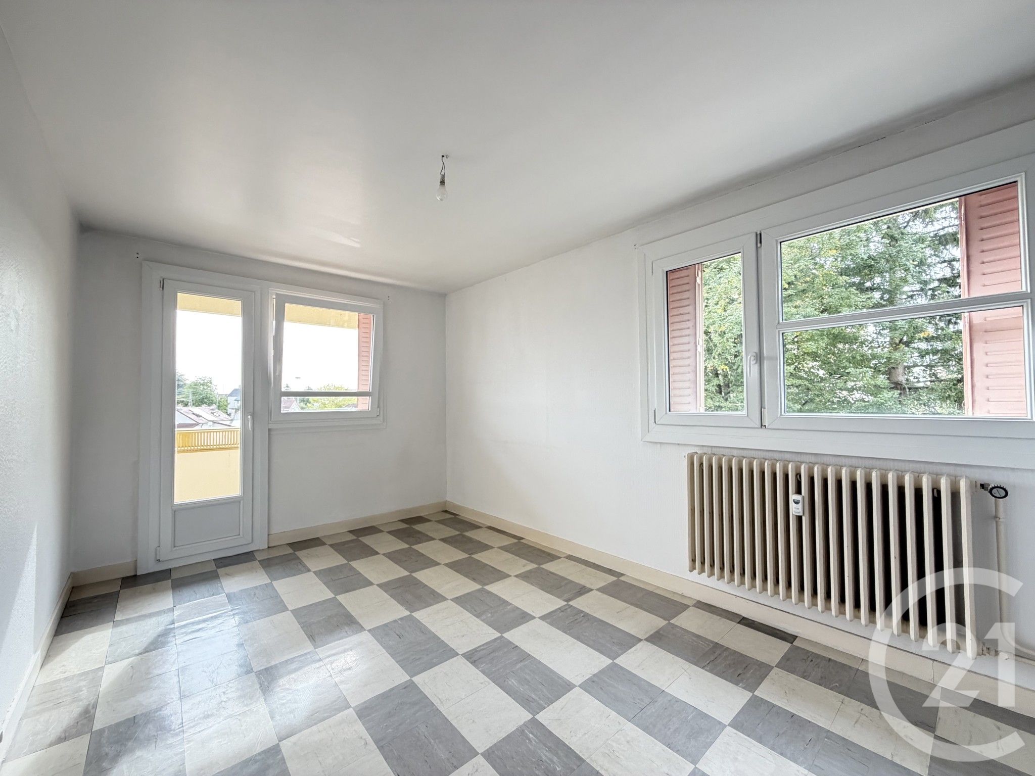 Flat Rue Casimir de Persan in Dole
