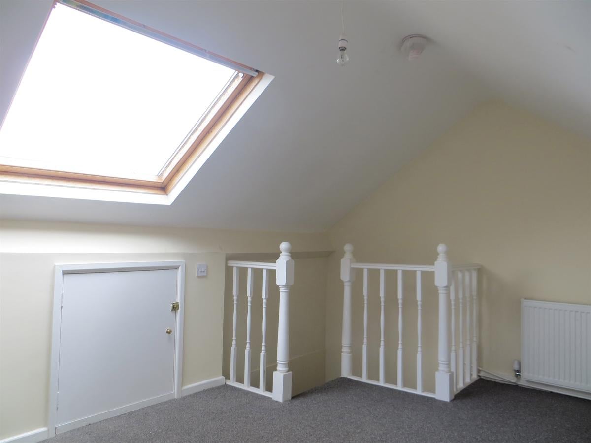 Flat Roseberry Park in Bristol