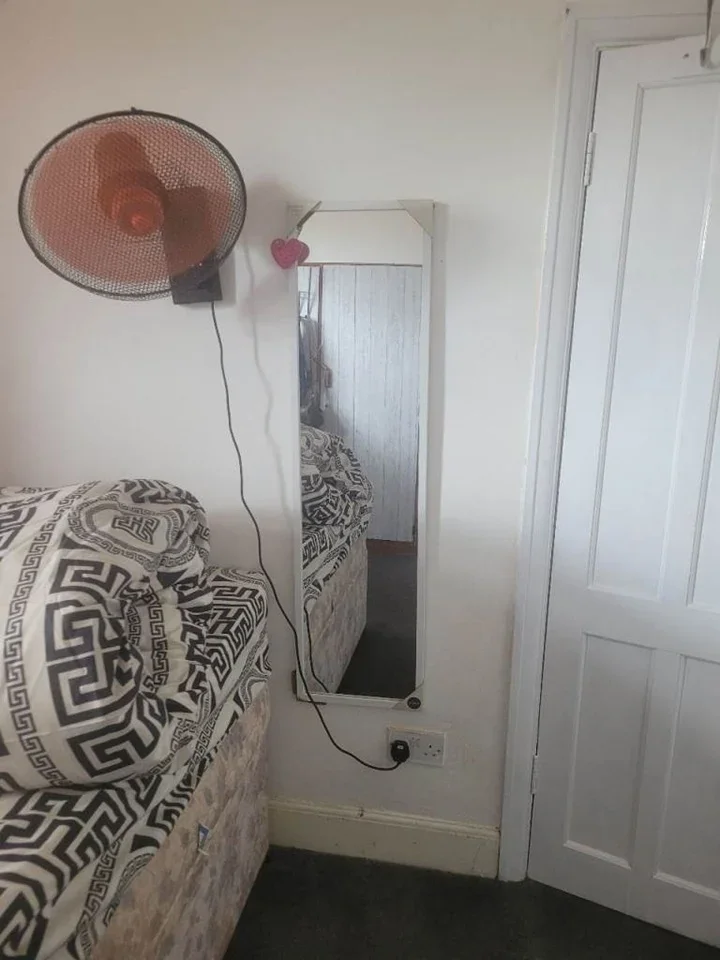 Room Alder Crescent in Luton