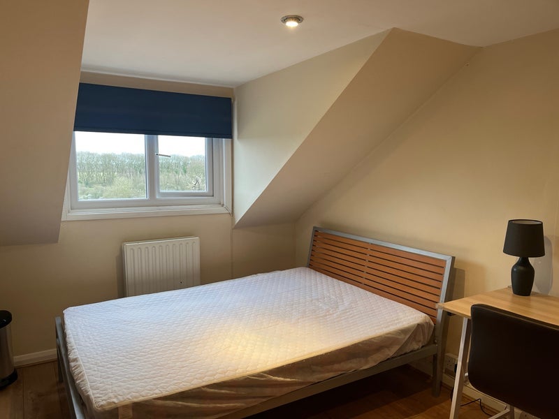 Room St Leonard's Road in Windsor