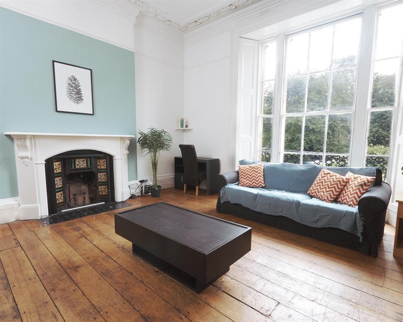 Room Chesterfield Buildings in Bristol