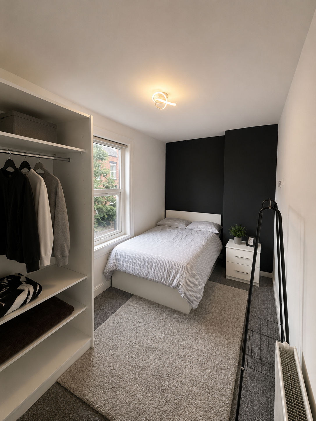 Flat Headingley Avenue in Leeds