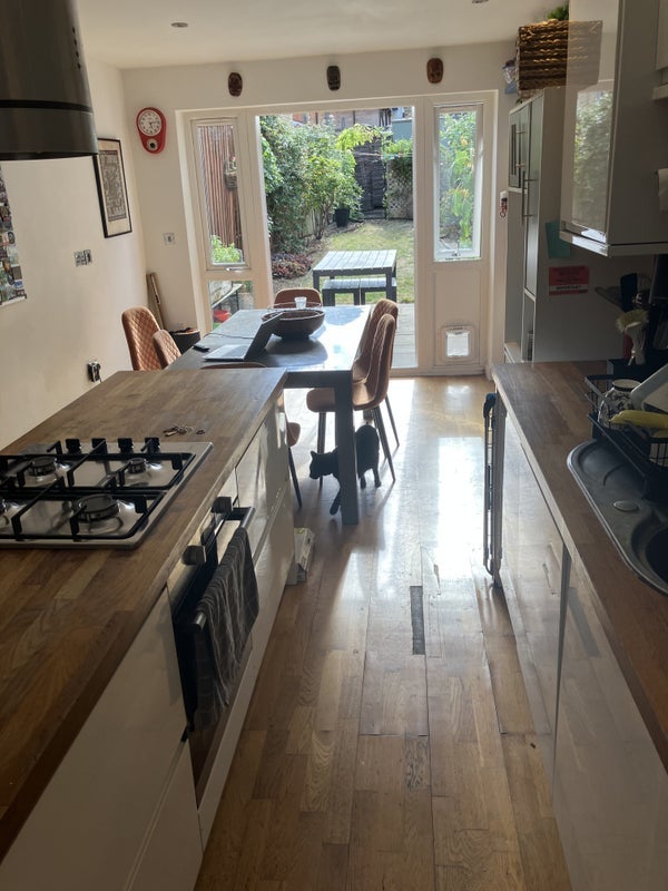 Room Kirkwood Road in Greater London