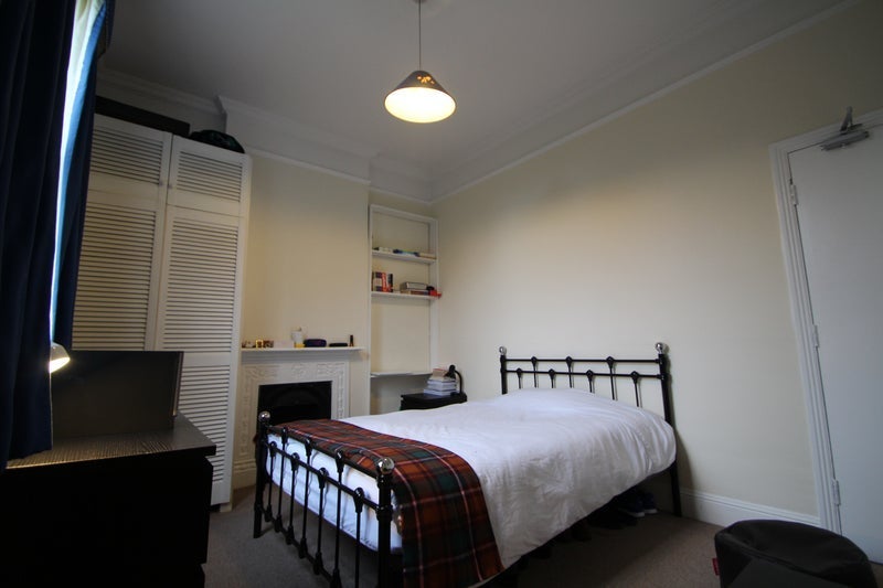 Room Wolverton Gardens in Greater London