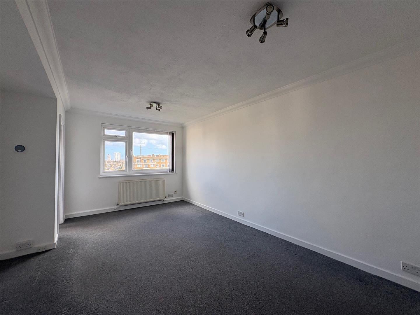 Flat Grand Avenue in Portslade by Sea