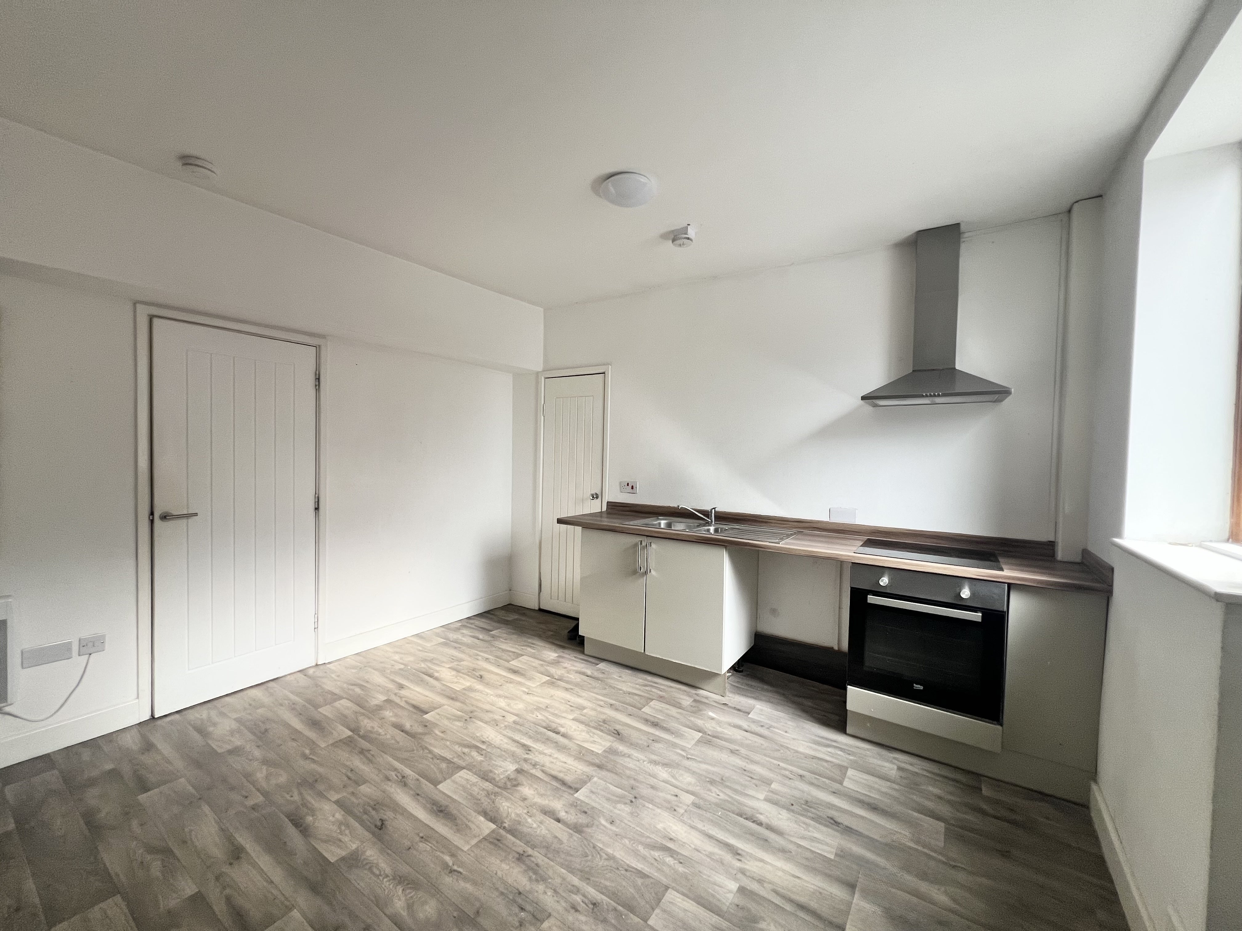 Flat Thanet Street in North East Derbyshire