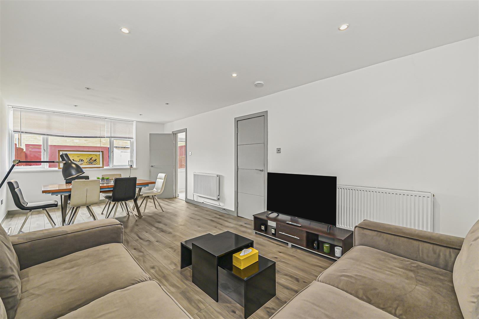 House Broomfield in Greater London