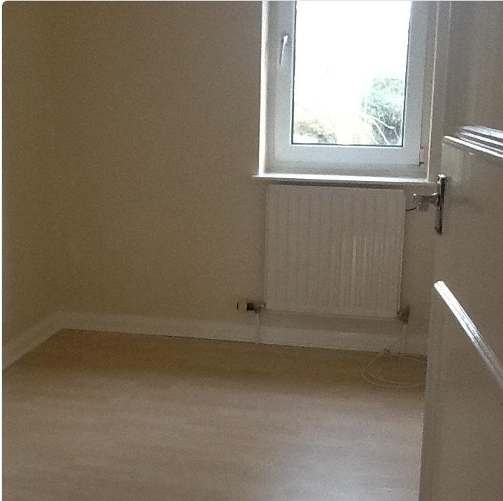 House Parkfields Close in Greater London