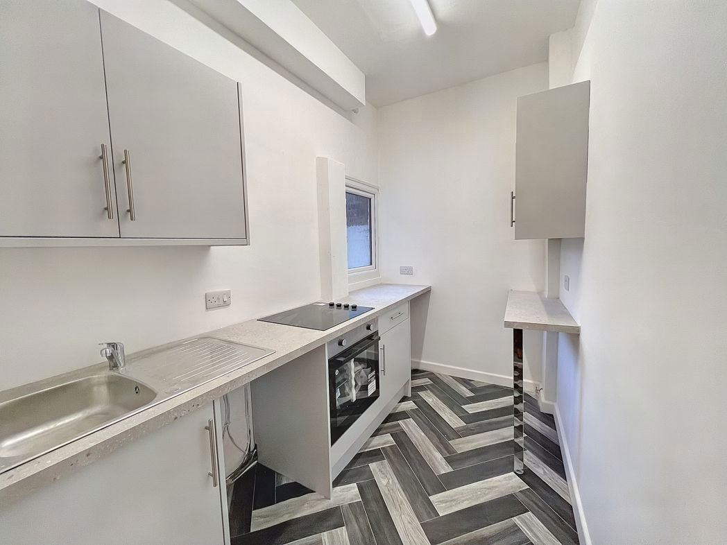 Flat Prudhoe Street Back in North Tyneside