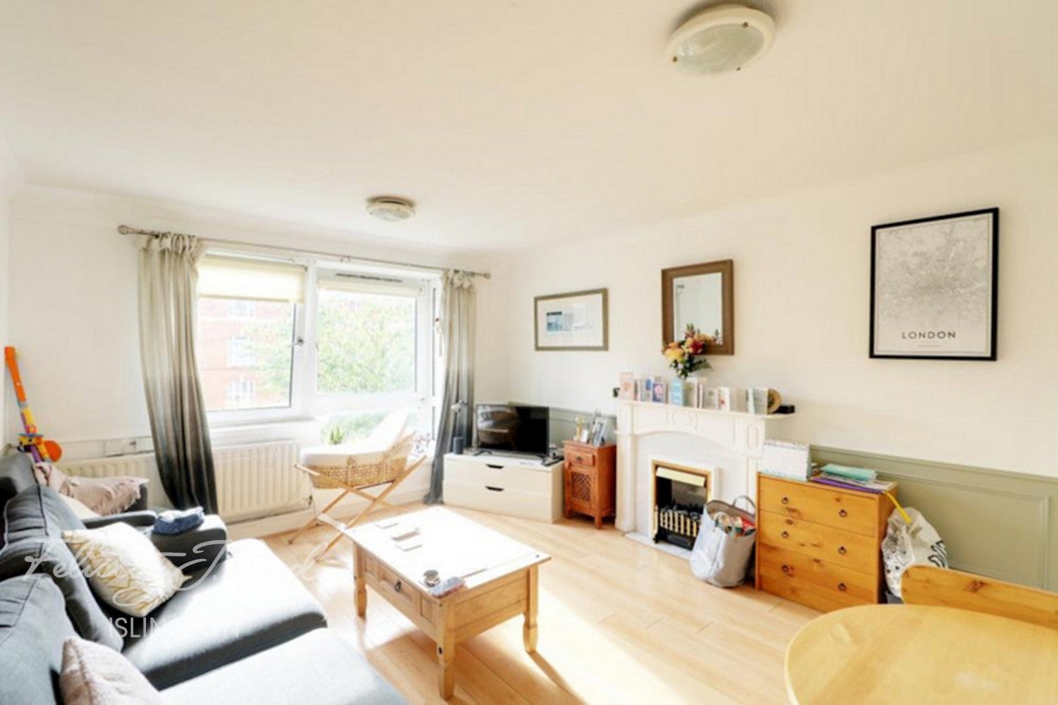 Flat Highbury Grange in Greater London