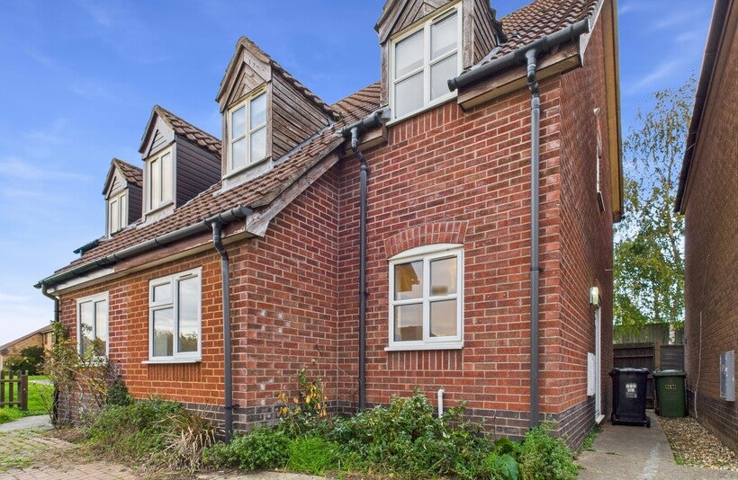 House Orchard Close in Breckland District