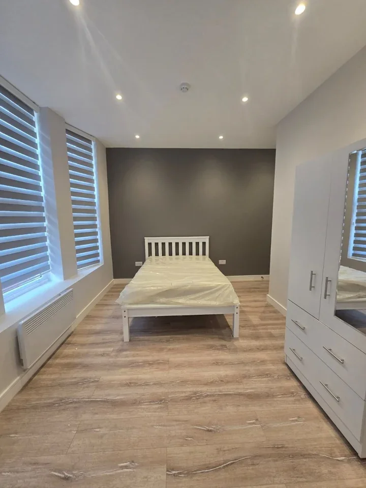 Room Archway Road in Greater London
