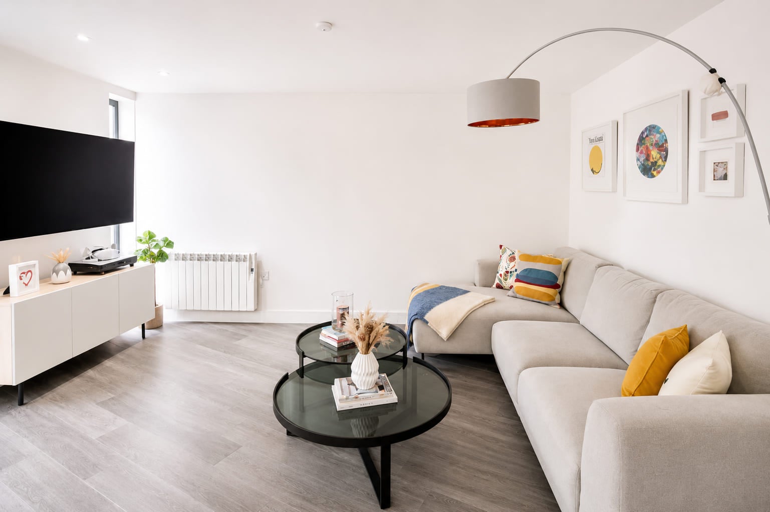 Flat Baldwin Street in Bristol