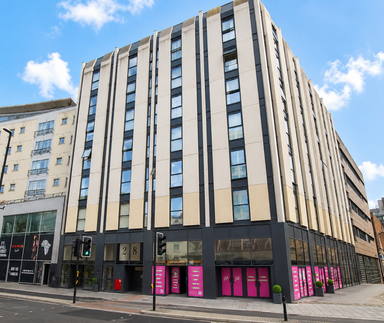 Flat Baldwin Street in Bristol