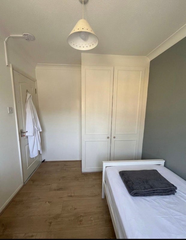 Room Fowey Close in Greater London