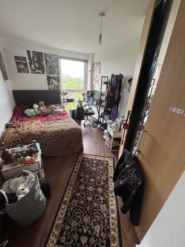 Flat Sillavan Way in Salford