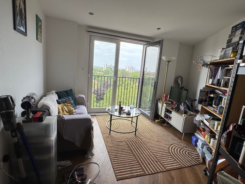 Flat Sillavan Way in Salford