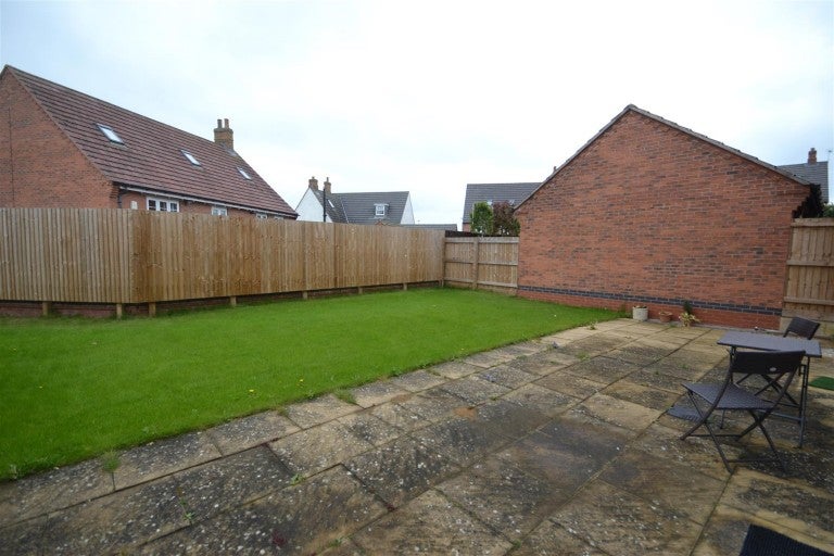 House Barnards Way in Harborough