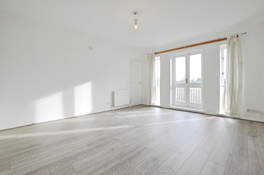Flat Parkview Close in St Albans