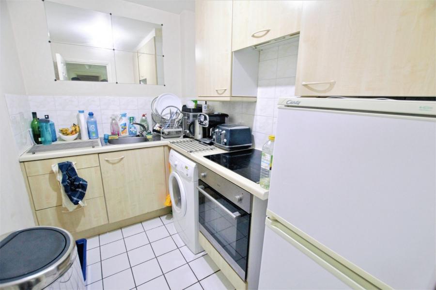 Flat Parkview Close in St Albans