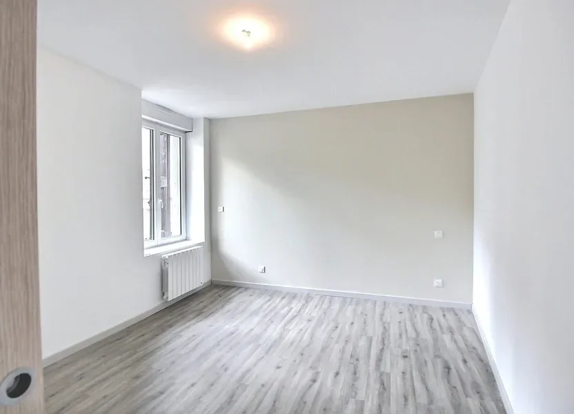 Appartement Rue Claude Rochas à Morestel