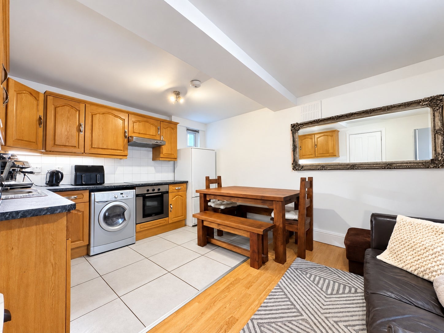 Flat Lisson Grove in City of Westminster
