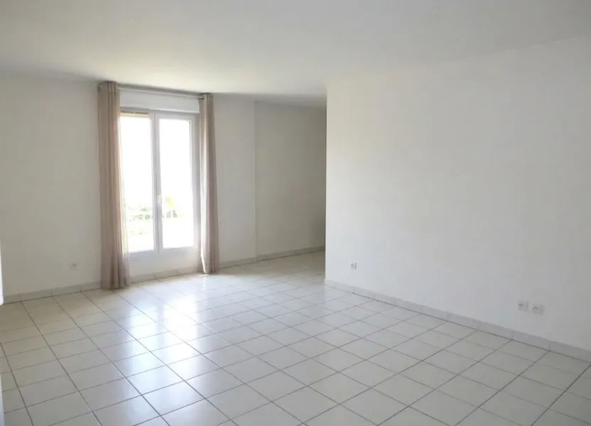 Appartement Rue Commandant Raynal à Nîmes