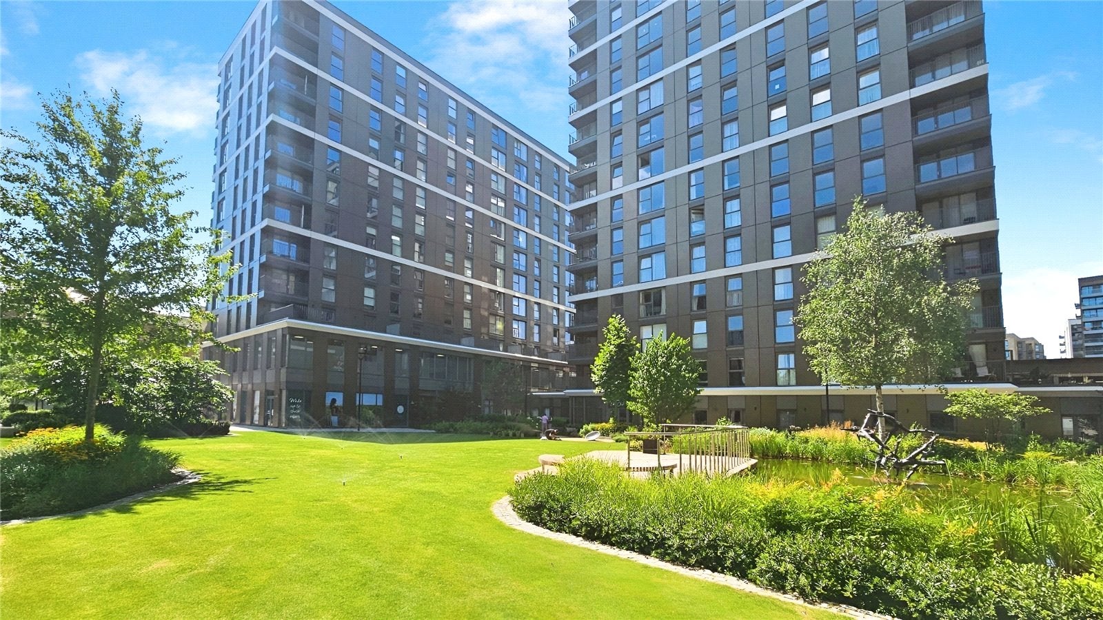 Flat London Road in Borough of Spelthorne