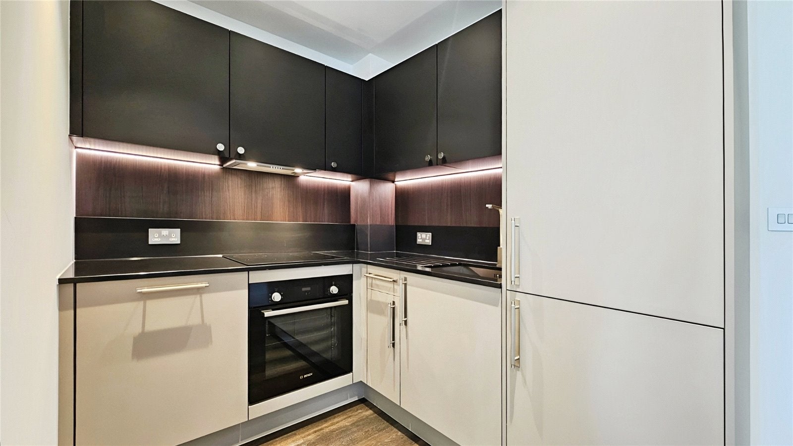 Flat London Road in Borough of Spelthorne