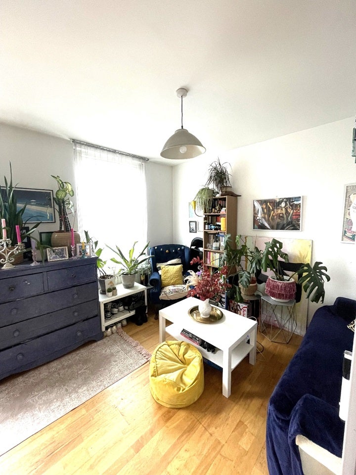 Flat Hackney Road in Greater London