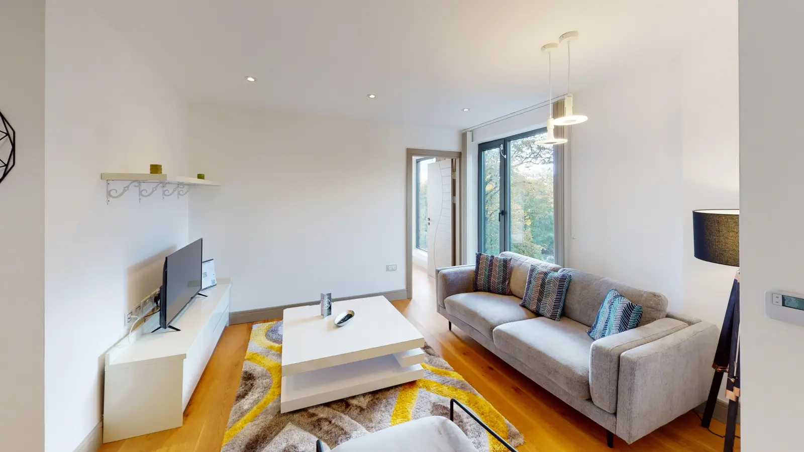 Flat Kew Bridge Court in Greater London