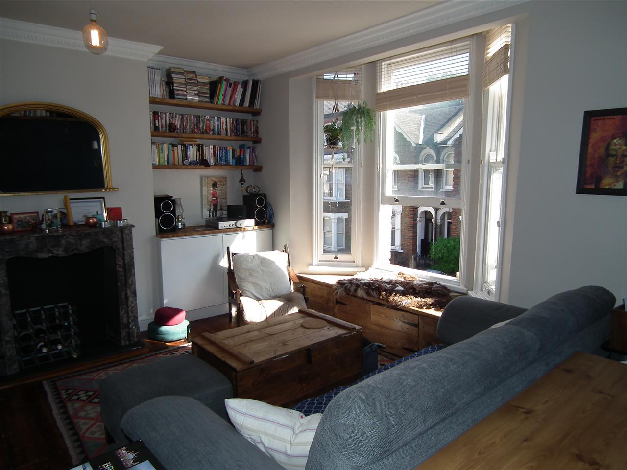 Flat Chetwynd Road in Greater London