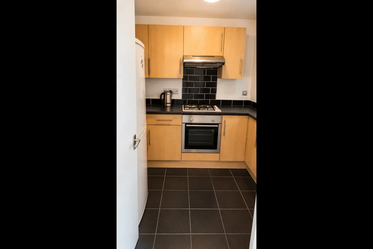 Flat Braithwaite Avenue in Greater London