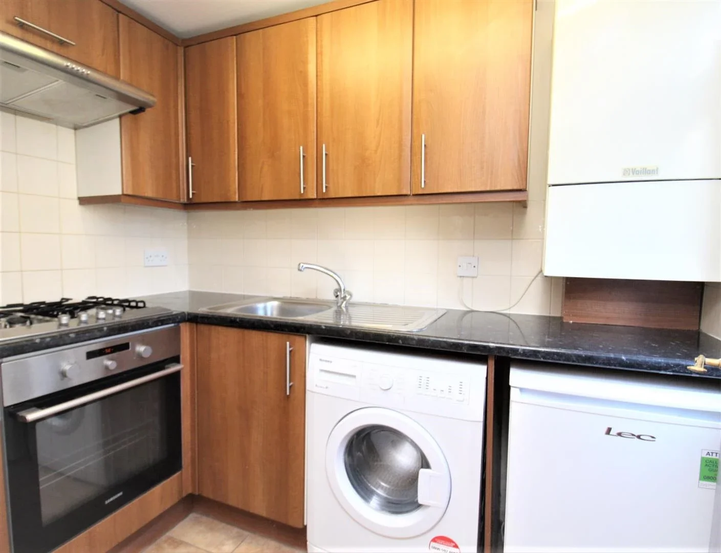Flat Lausanne Road in Greater London
