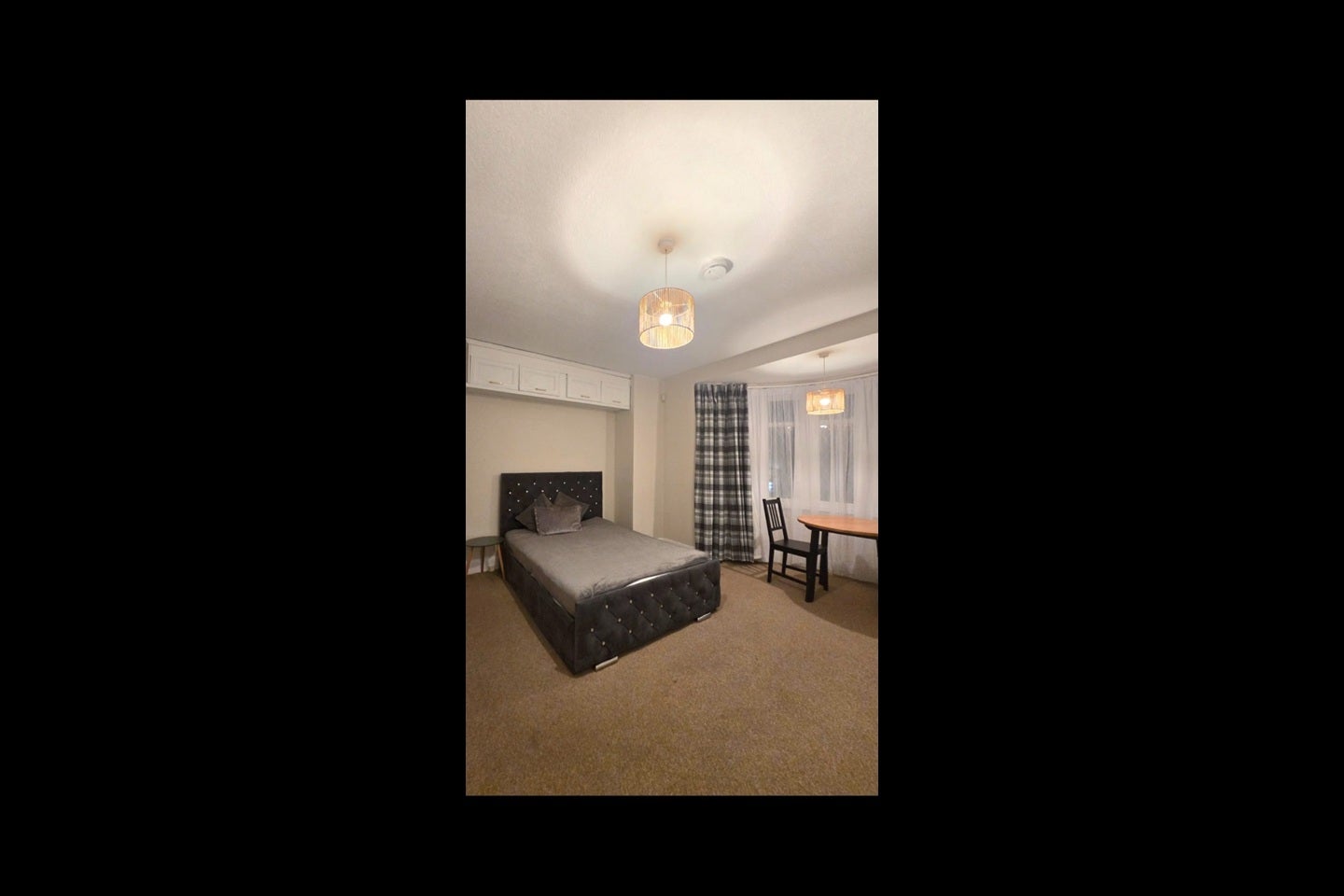 Room Squirrels Heath Road in Greater London