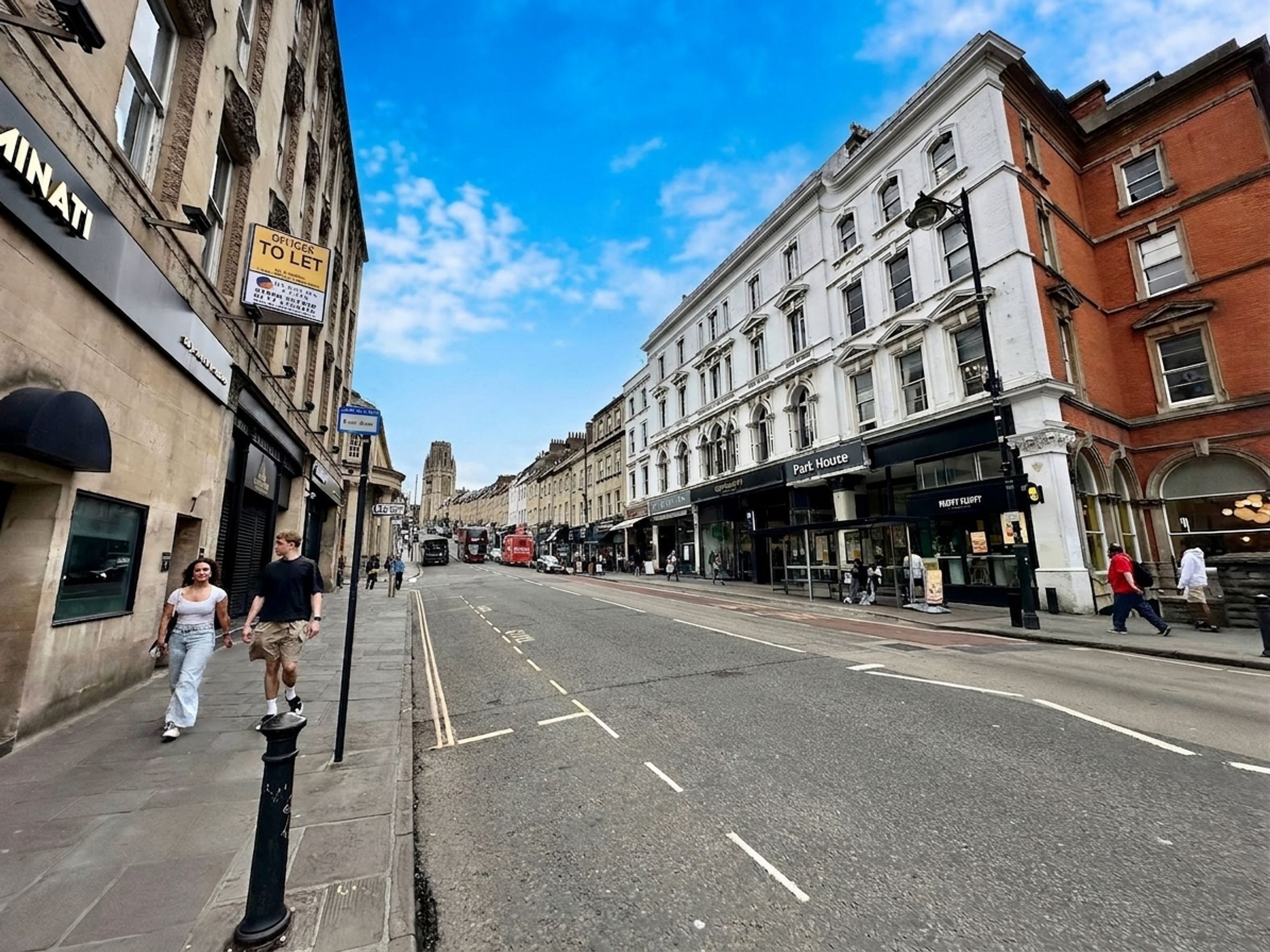 Flat Park Street in Bristol