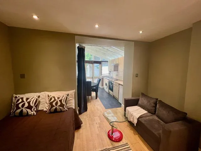 Flat Addison Road in Greater London