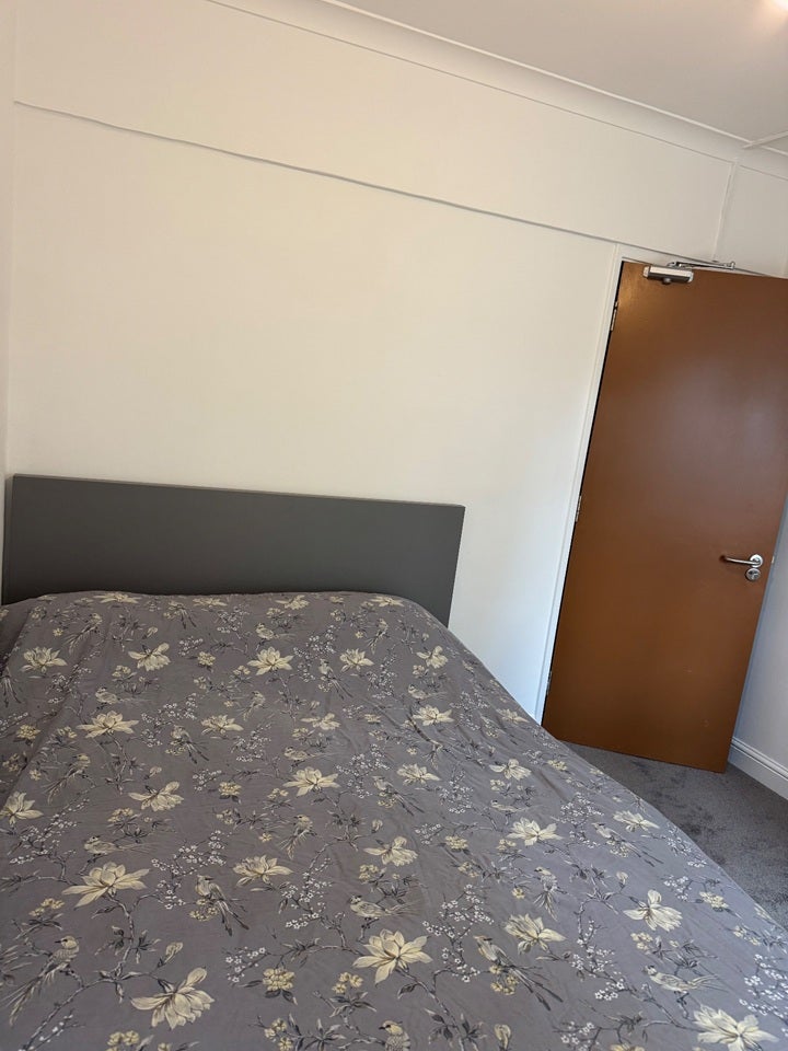 Room Wanborough Drive in Greater London