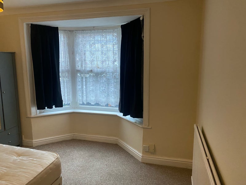 Room East Park in Crawley