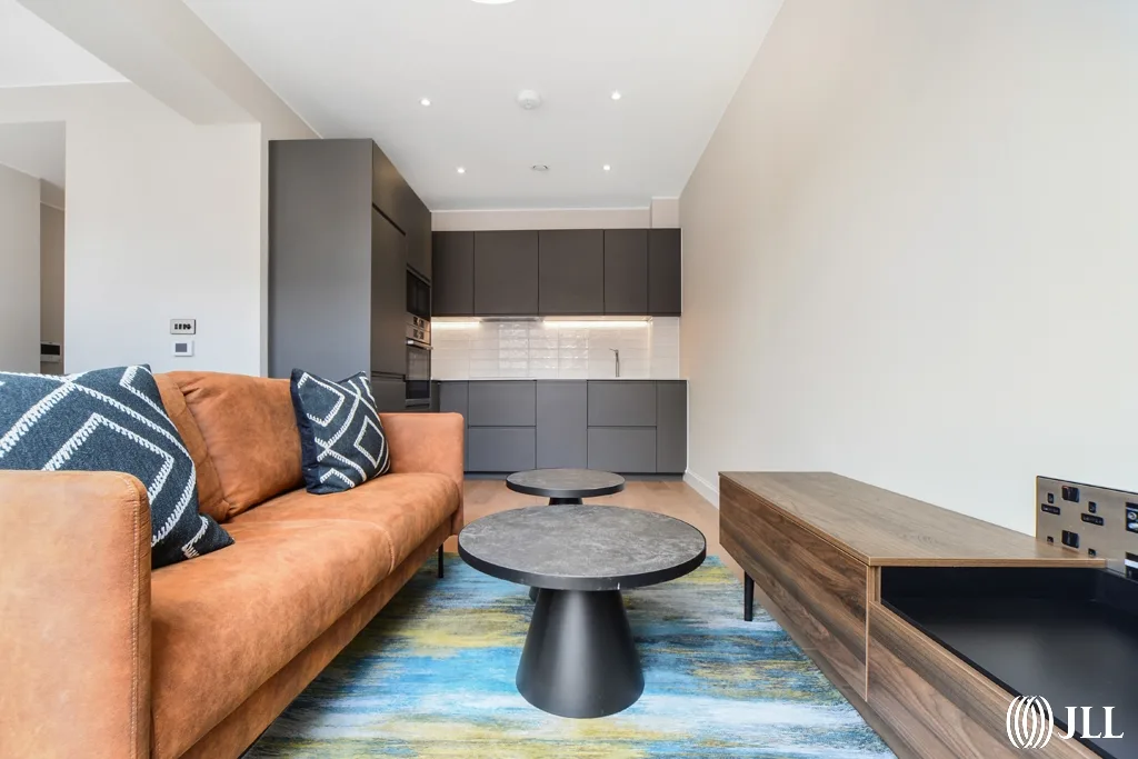 Flat Zinc Street in Greater London