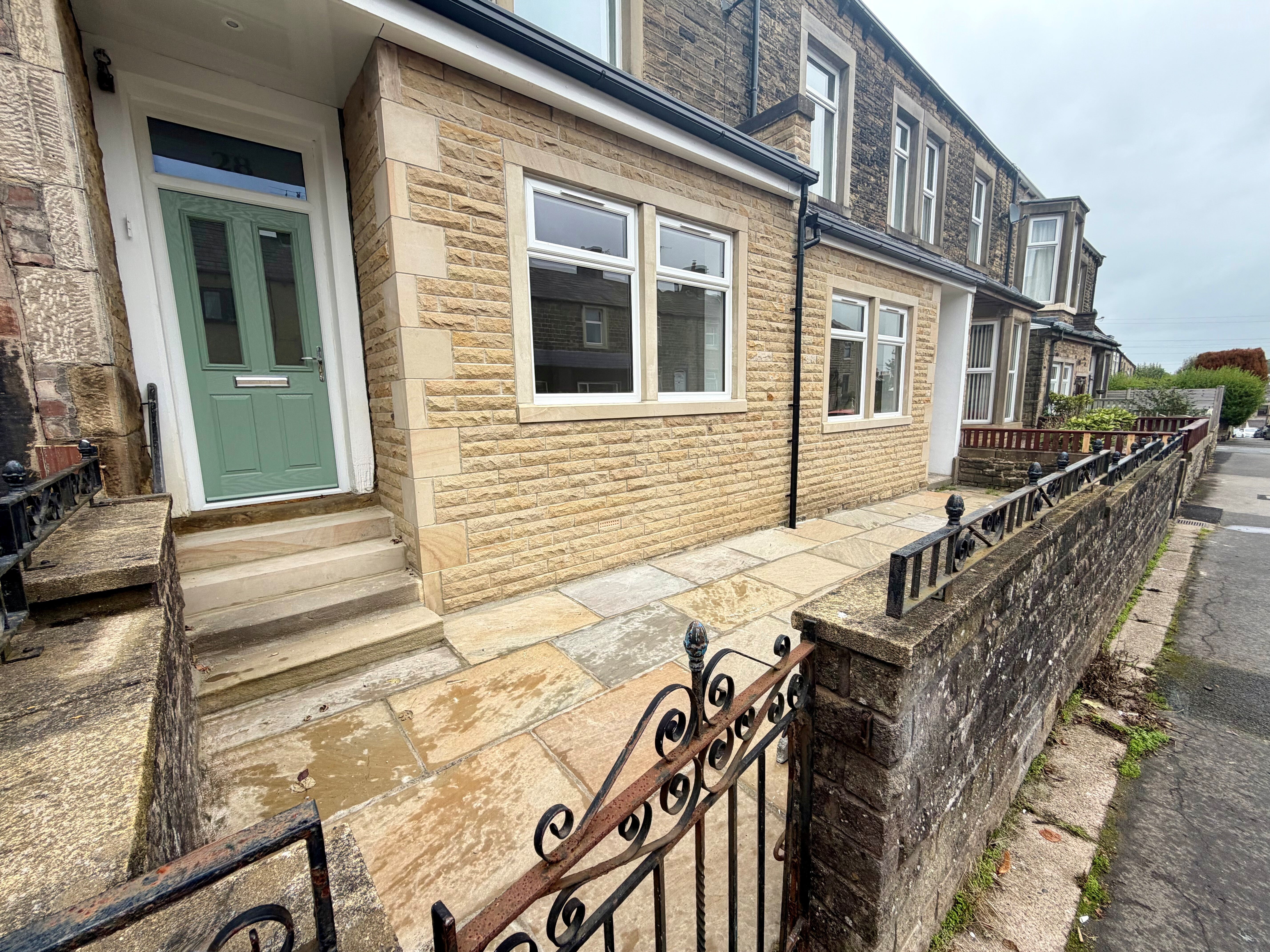 House Wellhouse Road in Borough of Pendle