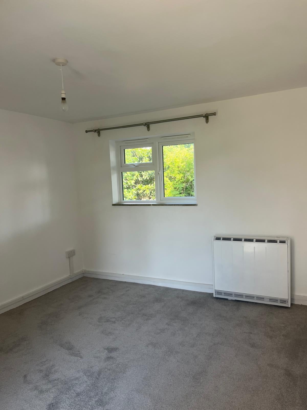 Flat Churchbury Road in Greater London