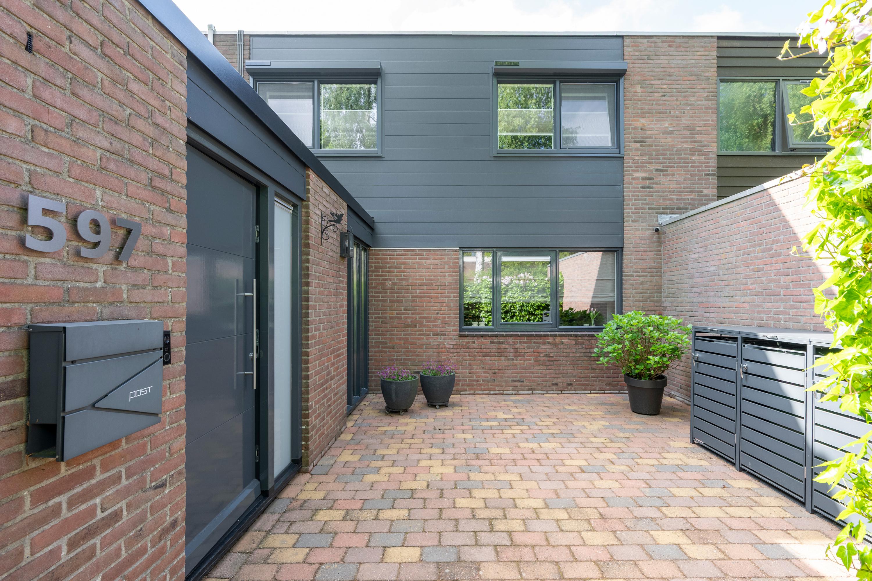 Huis Laan van de Marel 597 in Emmen
